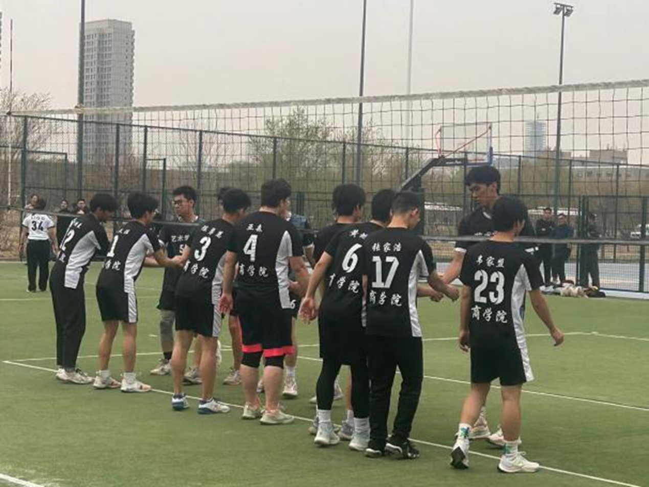 郑州队大胜而归，士气高涨的简单介绍