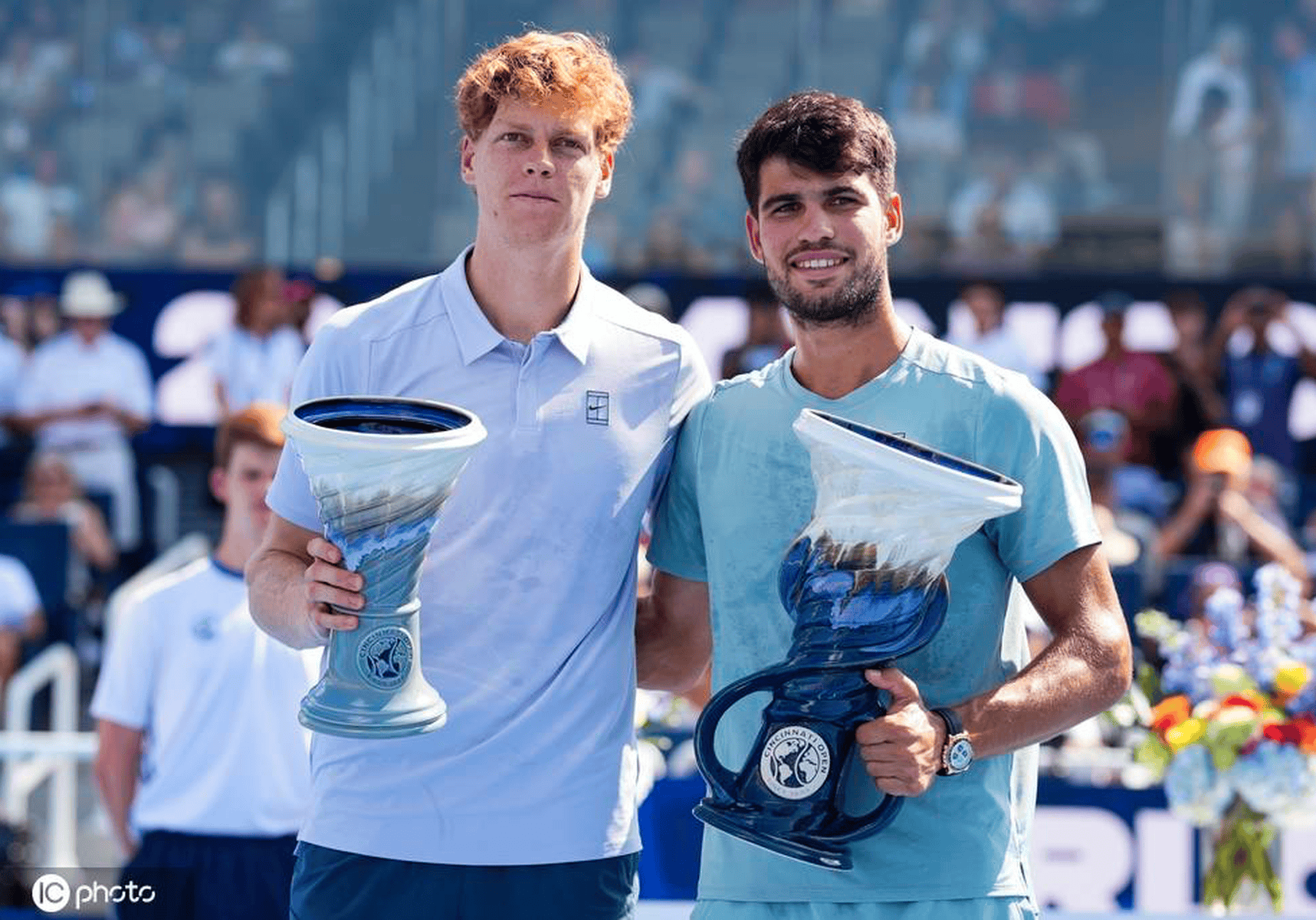 包含蒙特卡洛大师赛绝杀拉沃尔杯，辛纳带队取胜的词条