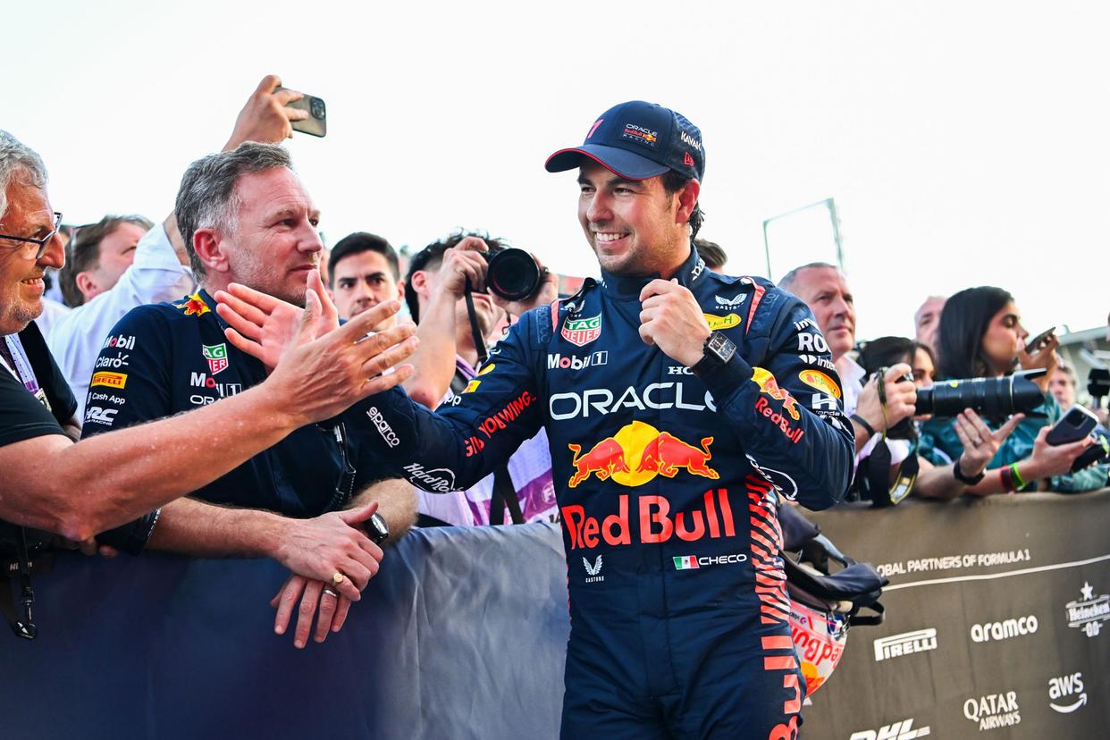 关于梅赛德斯轻取阿斯顿马丁，佩雷兹点燃赛场的信息